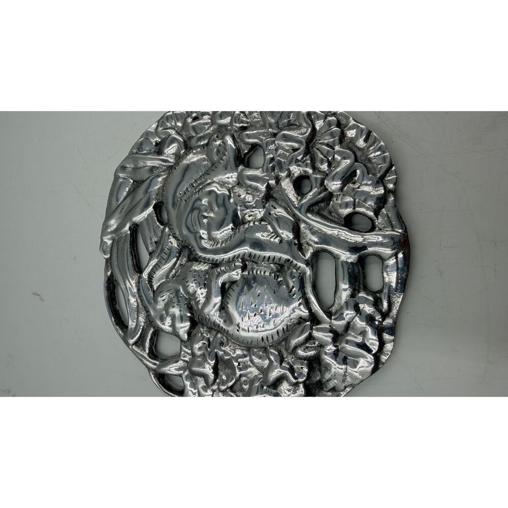 Set of 2 Vintage Arthur Court Bunny Trivet: 1995 Cast Aluminum Floral Design - Picture 3 of 5